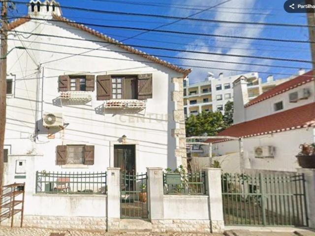 Moradia Geminada no Bairro Rosario em Almada