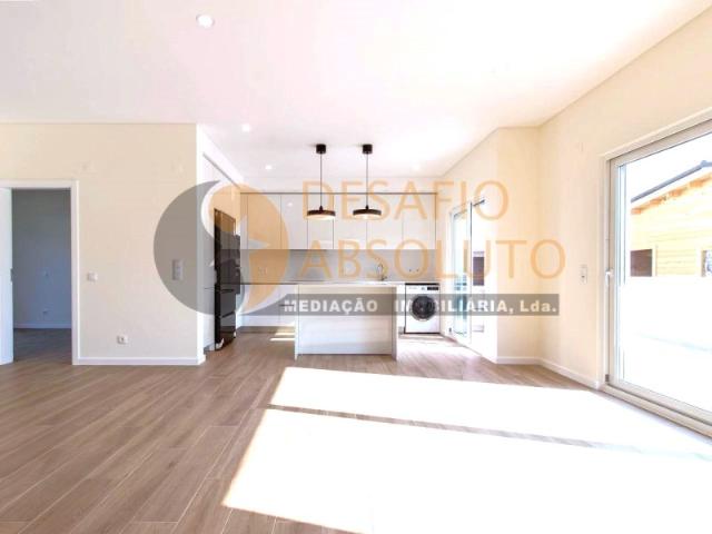 Moradia Geminada Nova T3, Duplex