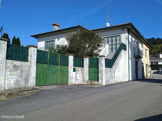 Moradia Geminada, Areosa, Viana do Castelo
