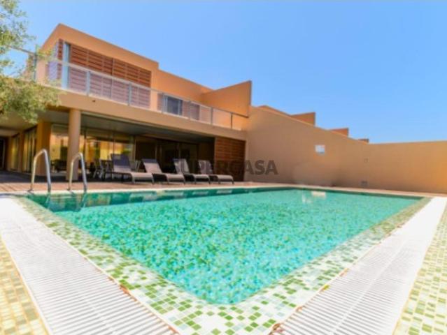 Moradia Geminada de Luxo V4 na Herdade dos Salgados, Albufeira