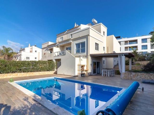 Moradia geminada de 4 quartos com vistas para o rio, piscina. 216m² Ferragudo