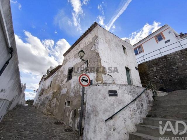 Moradia geminada em Alcoutim e Pereiro de 82 m²
