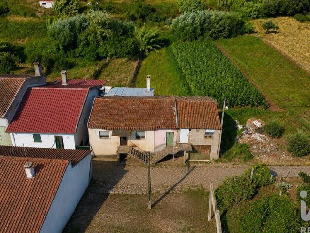 Moradia geminada em Podentes de 99 m²