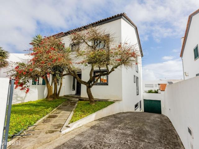 Moradia Geminada em Santa Clara