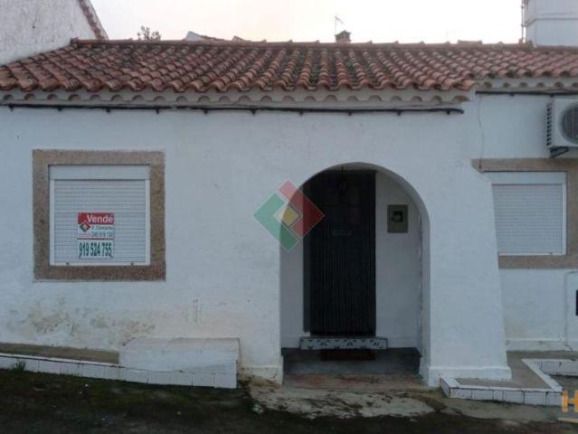 Moradia geminada, para venda, Marvão Santo Antonio das Areias | 26053718945