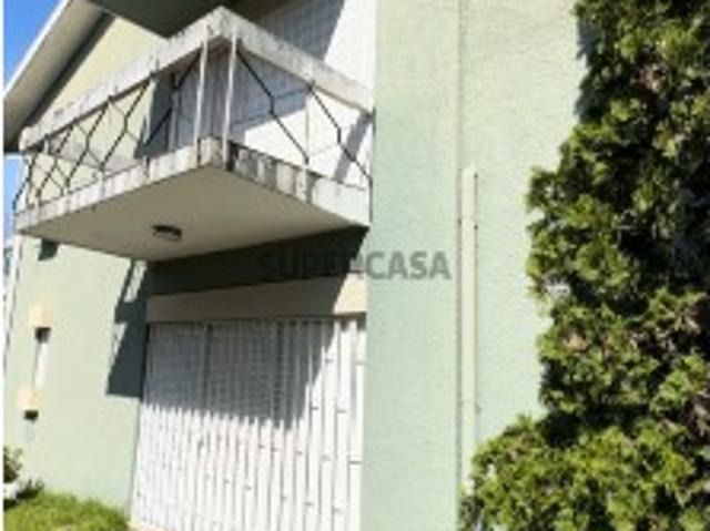 Moradia Geminada T4 Centro Braga