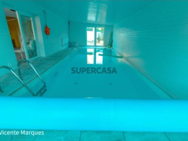 Moradia Geminada T4 com Piscina Interior em Real, Braga