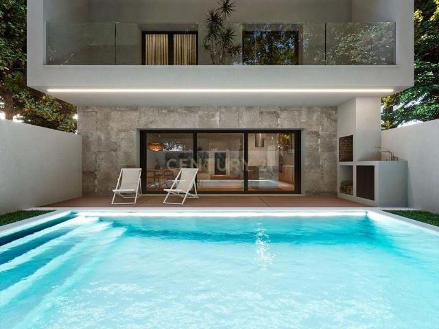 Moradia Geminada T4 de Luxo com Piscina Nova Construção
