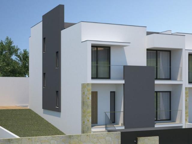 Moradia Geminada T4 Venda em Mire de Tibes,Braga