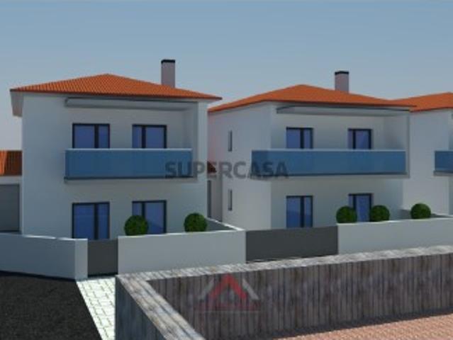 Moradia Geminada T4 Venda em Amor,Leiria