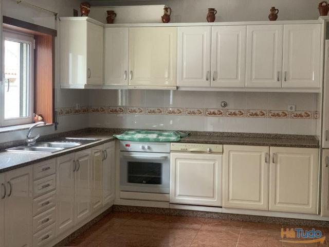 Moradia Geminada T4 | 26064059740