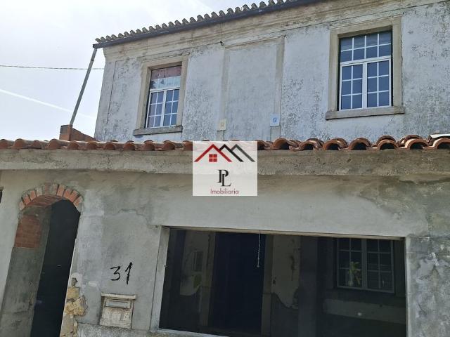 Moradia Geminada T4