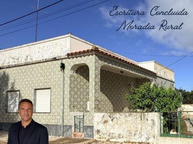 Moradia Geminada T1 Venda em Quelfes,Olhão | 26064084716