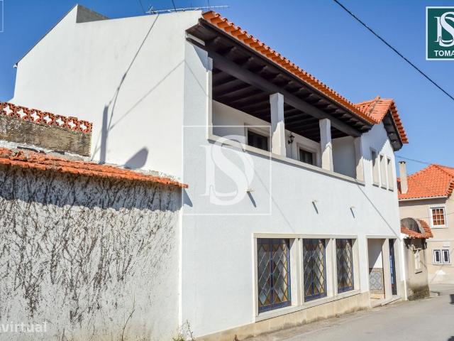 Moradia Geminada T2+1 em Alburitel