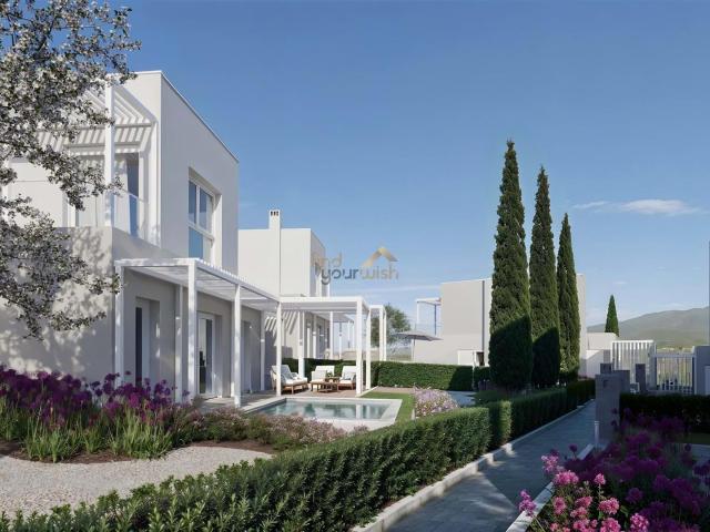 Moradia geminada T2+1 quartos com piscina privada no Pestana. 268m² Silves