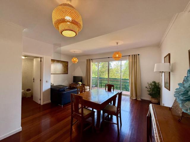 Moradia Geminada T2 na Zona do Jardim Botânico – Funchal