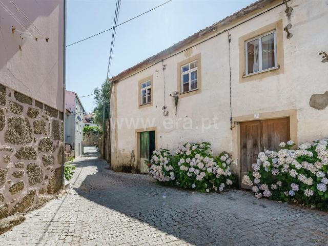 Moradia Geminada T2 / Covilhã, Ferro