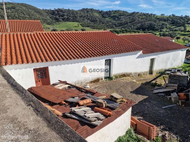 Moradia Geminada T2 Venda em Ameixial,Loul