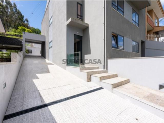 Moradia Geminada T3+1