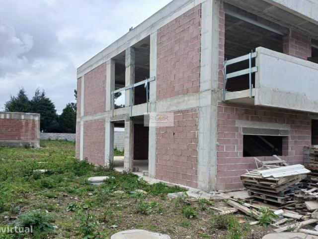 Moradia Geminada T3+1 Venda em Castlo da Maia,Maia