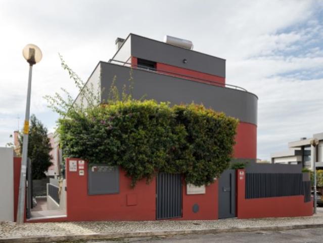 Moradia geminada T3 Moderna