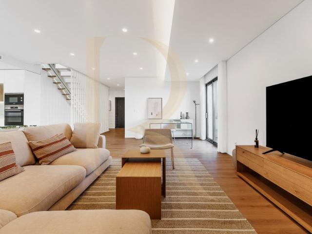 Moradia geminada T3 nova com garagem, piscina em Foros de Amora