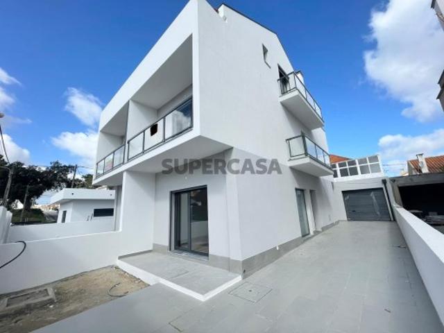 Moradia Geminada T3 Nova Triplex com Terraço e Garagem | Quinta do Conde