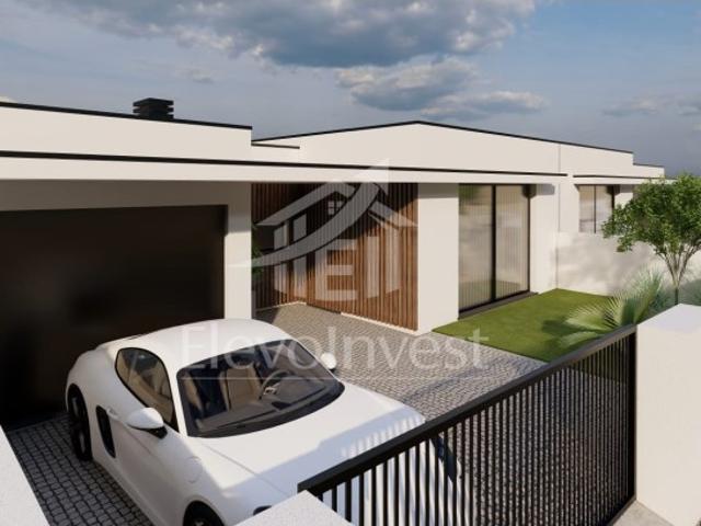 Moradia Geminada T3 com garagem em Gandra, Esposende