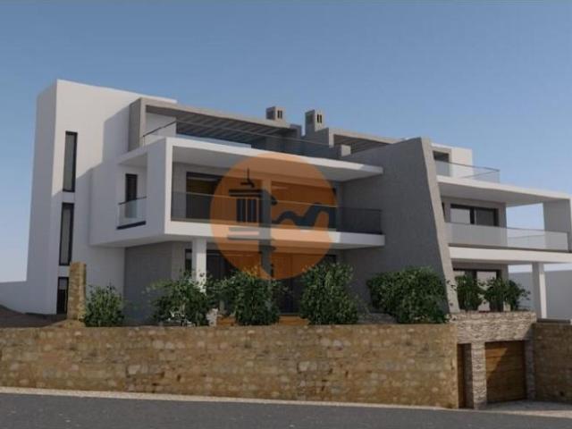 Moradia geminada T3 com piscina, sita em Santa Barbára de N. 280m² Santa Bárbara De Nexe