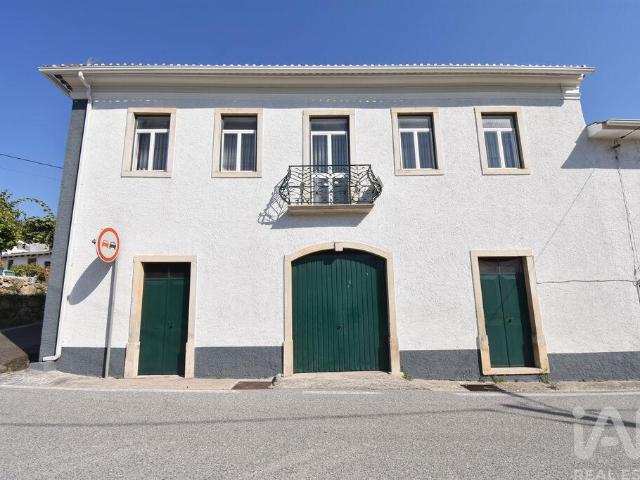 Moradia geminada T3 em São Miguel, Santa Eufémia e Rabaçal de 310 m²