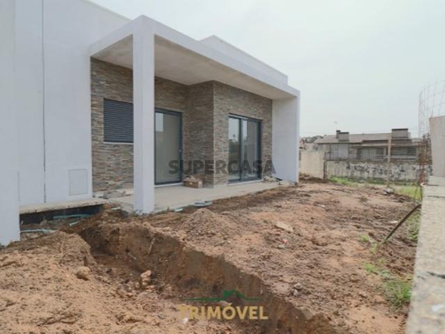 Moradia Geminada T3 Venda em Oliveira de Azeméis, Santiago de Riba Ul, Ul, Macinhata da Seixa e Madail,Oliveira de Azeméis
