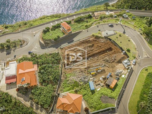 Moradia Geminada T3 Venda em Arco da Calheta,Calheta Madeira