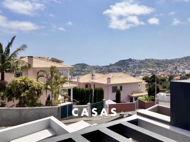 Moradia Geminada T3 Venda em São Roque,Funchal 160m² São Roque Funchal