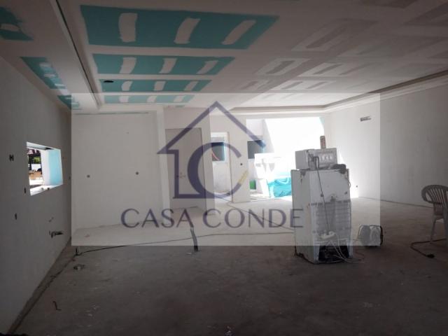 Moradia Geminada Térrea T4 com Piscina Excelentes Acabamentos
