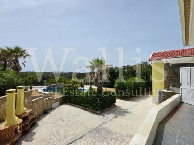 Moradia geminada V6 em Sintra | Wallis Real Estate