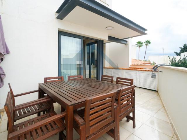 Moradia geminada V3+2 em Vilamoura