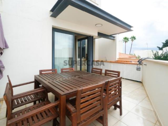 Moradia geminada V3+2 em Vilamoura