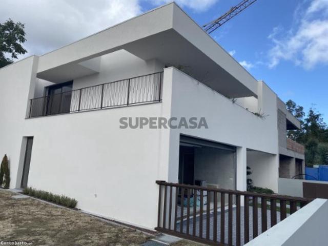 Moradia Geminada Vilaça nova