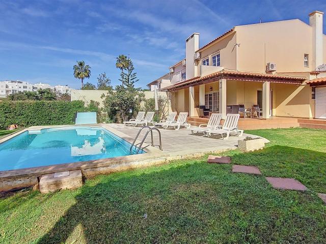 Moradia geminada 144m² Estômbar e Parchal