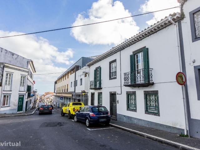 Moradia Geminada 5 quartos em So Sebastio