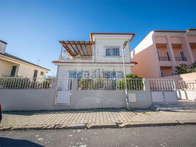 Moradia, Grândola e Santa Margarida da Serra
