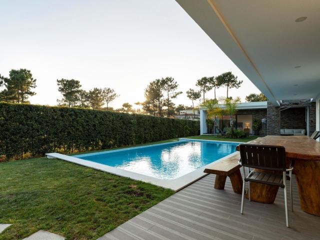 Moradia, Herdade da Aroeira, Charneca da Caparica e Sobreda