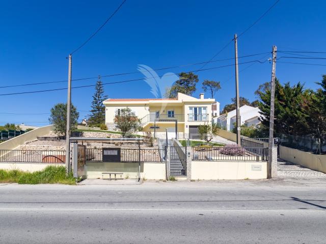 Moradia ià venda em Sesimbra Venda Nova