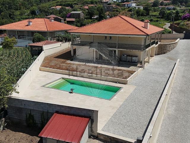 Moradia, Idães
