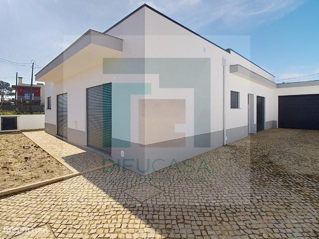 Moradia Independente T3 com Sute e garagem