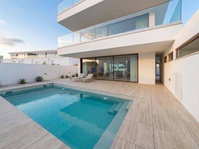 Moradia Independente T3+1 de Luxo c/ Piscina e Vista Mar | Aguda, Vila Nova de Gaia |