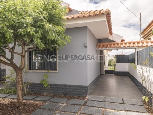 Moradia Independente T3+2 | São Domingos de Rana