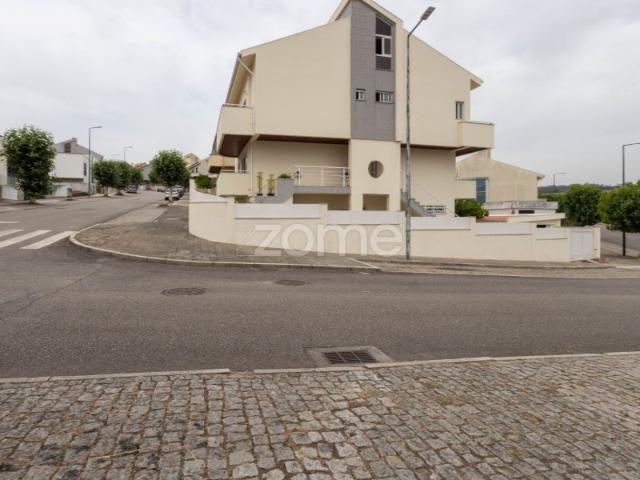 Moradia independente T4, Valongo