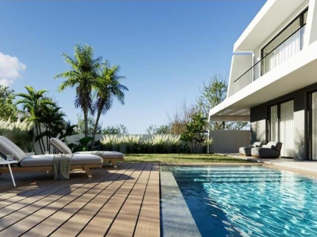 Moradia Independente T4 com Piscina Privativa em Alcochete