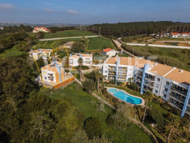 Moradia independente de tipologia T3 com piscina, jardim, pa. 199m² Ericeira